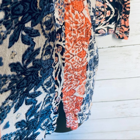 LUCKY Brand Floral Damask V Neck XS - Picture 4 of 5